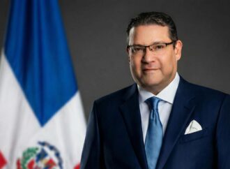 Presidente Abinader designa a Yayo e Ito con nuevos nombramientos en Industria y Comercio y MIVED mediante el Decreto 3-26