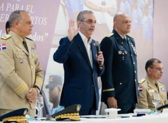 Presidente Abinader encabeza graduación y toma juramento de nuevos agentes de la sexta promoción del Cuerpo Especializado en Seguridad Aeroportuaria y Aviación Civil
