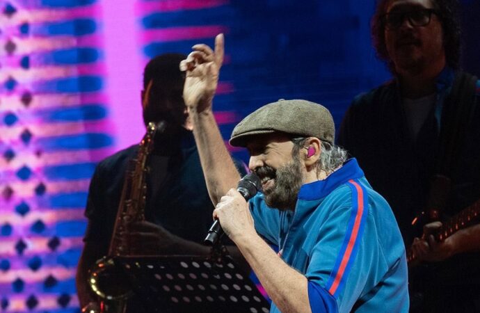 Juan Luis Guerra 4.40 llena el Estadio Cibao y regala dos noches inolvidables a Santiago