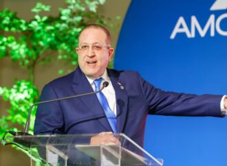 Almuerzo Amchamdr: Magín Díaz destaca el firme compromiso del Gobierno para potenciar el crecimiento económico