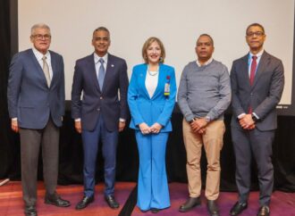 Ministro Santos presenta en Toronto modernización minera y avance estratégico en tierras raras