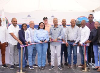 Gobierno entrega proyectos de electrificación rural con inversión superior a RD$56 millones en Elías Piña