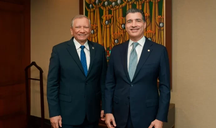 Banco Popular y Banreservas reafirman compromiso con estabilidad y desarrollo nacional