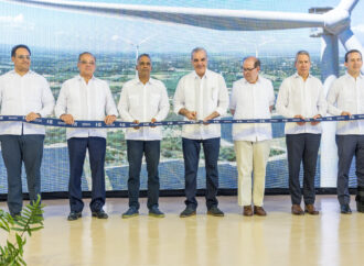 Presidente Abinader participa en inauguración de la central Esperanza Renovable de EGE Haina