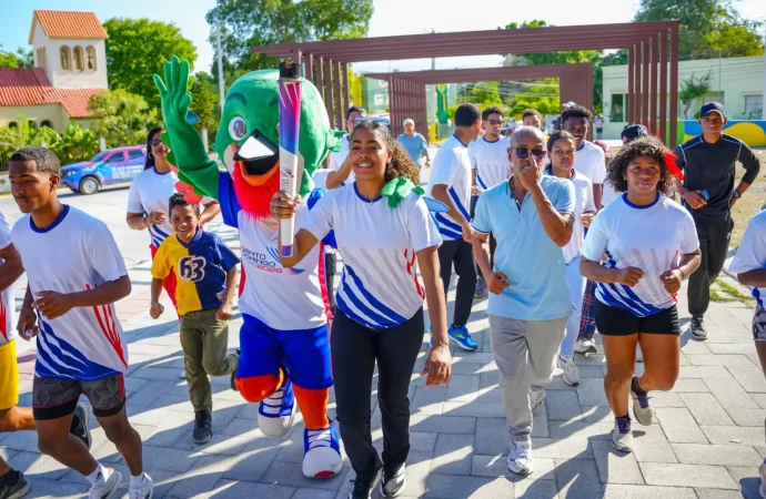 Neiba recibe la antorcha de los XXV Juegos Centroamericanos y del Caribe Santo Domingo 2026