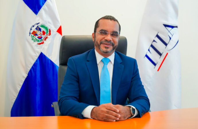 Primeros 100 días de gestión del rector Jimmy Rosario impulsan al ITLA en inteligencia artificial, semiconductores y fortalecimiento académico