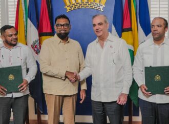 La República Dominicana y Guyana firman contrato para exploración de bloque petrolero en Guyana