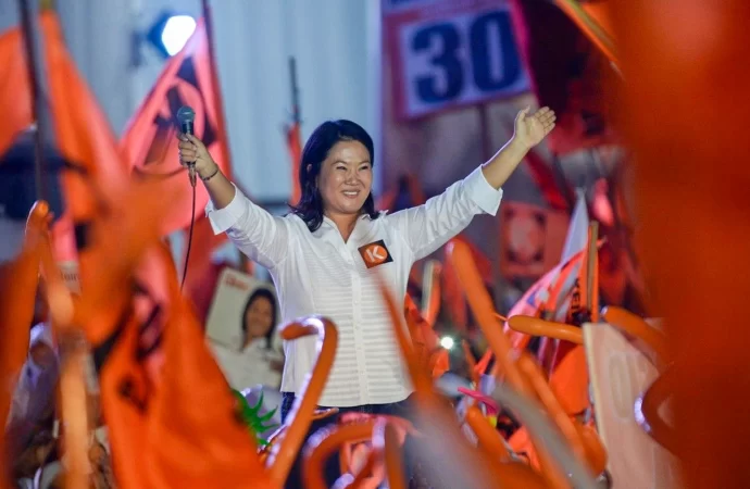Keiko Fujimori gana los comicios presidenciales de Perú