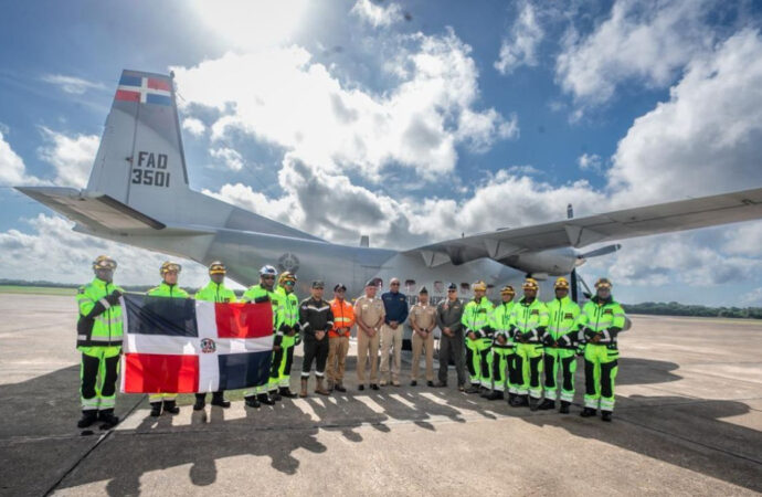 Gobierno dominicano envía nuevo contingente de rescatistas a Venezuela para reforzar las labores de búsqueda y rescate