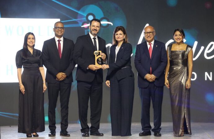 Raquel Peña encabeza entrega del Premio Nacional a la Calidad del Sector Privado a 17 empresas