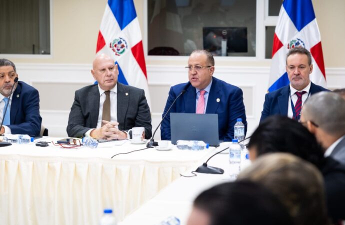 Magín Díaz: “Más del 90% de la recaudación estimada provendrá del 1% más rico de la población”