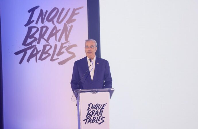 Presidente Abinader encabeza lanzamiento de la campaña nacional “Inquebrantables”