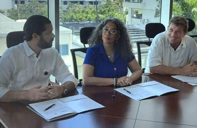 La Asociación Dominicana de Turismo Deportivo (ADOTURD) fortalece el turismo deportivo y la sostenibilidad junto a Master of the Ocean y Happy Dolphins DR