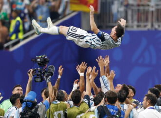 Argentina se levanta de un 0-2, vence 3-2 a Egipto y avanzan a cuartos del Mundial