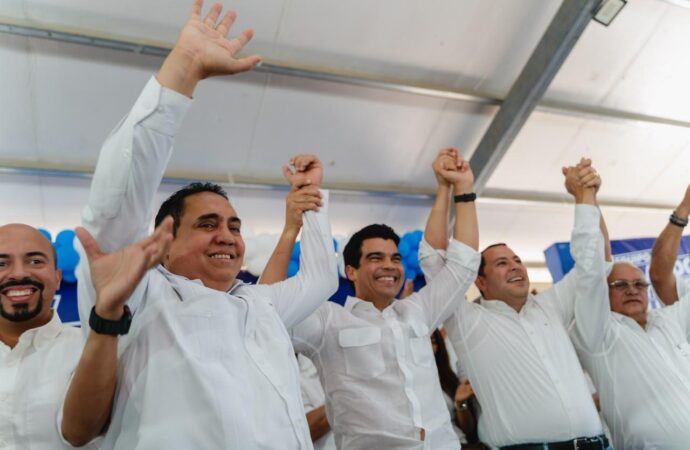 Diputado Orlando Martínez encabeza fuerte respaldo político a Wellington Arnaud en Monseñor Nouel