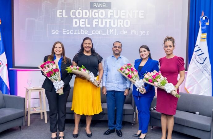 ITLA promueve el liderazgo femenino en las áreas STEAM con panel sobre innovación y tecnología