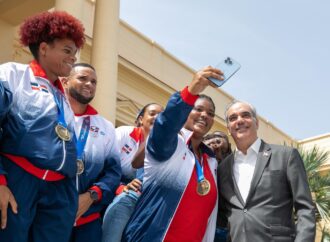 Presidente Abinader anuncia incorporación de medallistas de Santo Domingo 2026 al Parni y aumento de incentivos a partir de 2027