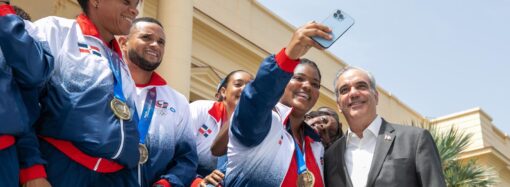 Presidente Abinader anuncia incorporación de medallistas de Santo Domingo 2026 al Parni y aumento de incentivos a partir de 2027