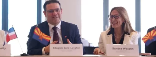Ministro Yayo Sanz Lovatón firma alianza con Arizona para impulsar la industria de semiconductores