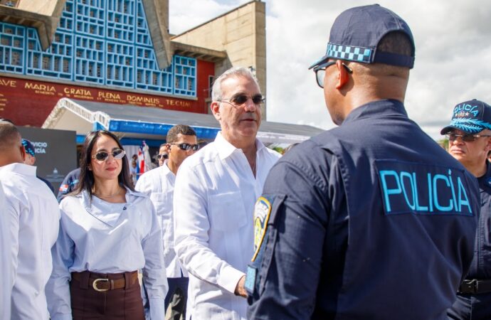 Presidente Abinader deja iniciado en La Altagracia despliegue del nuevo modelo de patrullaje con 990 agentes entrenados y equipados para continuar fortaleciendo la seguridad en la Región Este