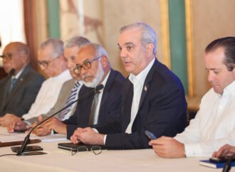 Gobierno destina RD 2,000 millones recuperados del combate a la corrupción para construir instalaciones deportivas en más del 47 % del territorio nacional