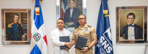 Ejército de República Dominicana y el Servicio Nacional de Salud firman acuerdo interinstitucional para fortalecer la atención médica y la seguridad en centros de salud